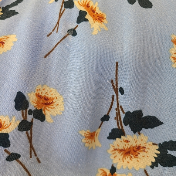 Lulus Dondi She's So Sweet Light Blue Floral Print Tie-Front Rayon Romper XS - Picture 5 of 15